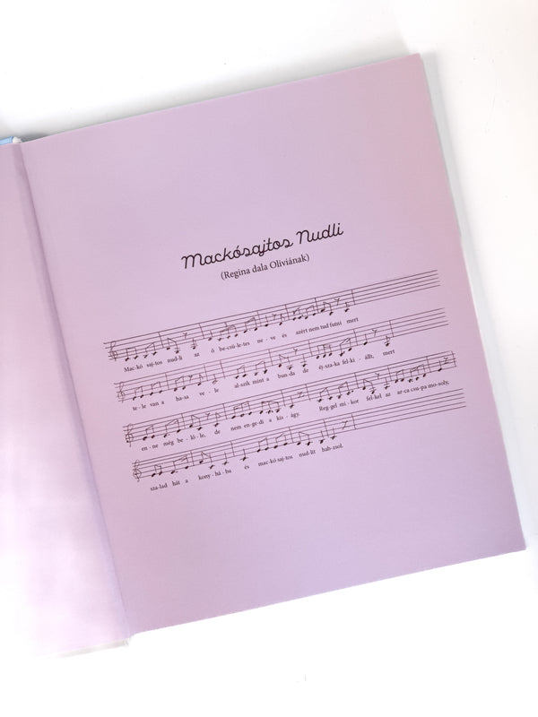 Varázsszőnyeg - Egy vidám éven át verseskönyv