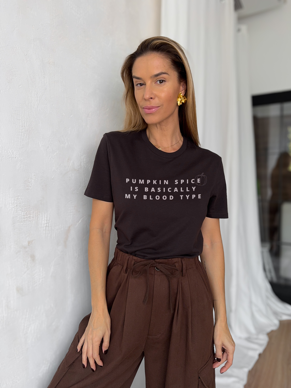 Pumpkin spice is my blood type - DSGN Póló