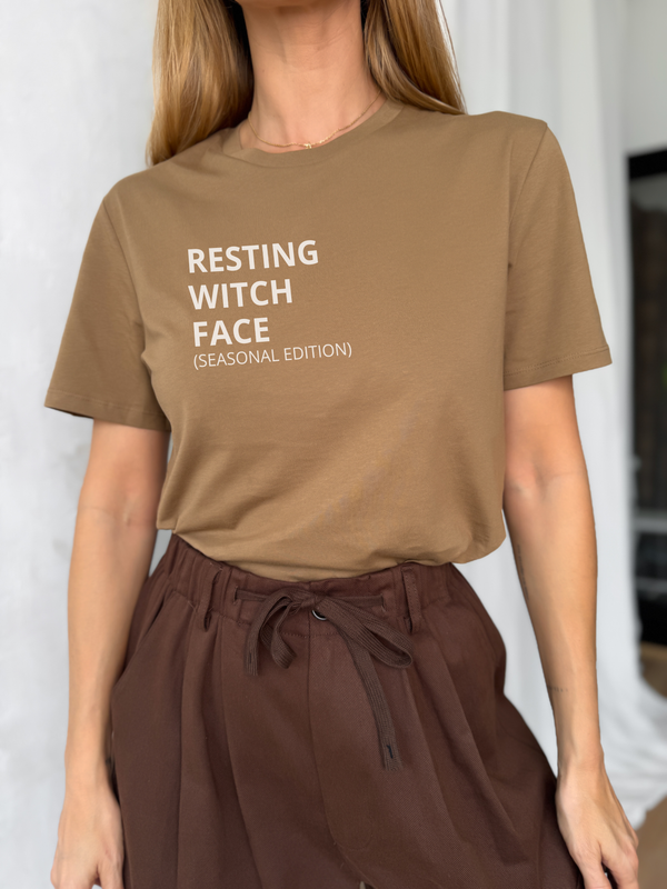Resting witch face - DSGN Póló