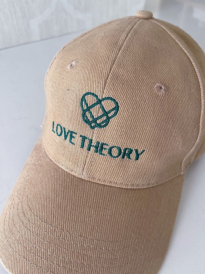 Theory sapka Love Theory Collection